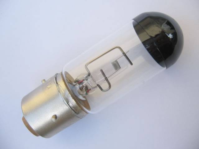 LAMPE BWT 12V 100W A1/193 BA21 s4 4 ergots
