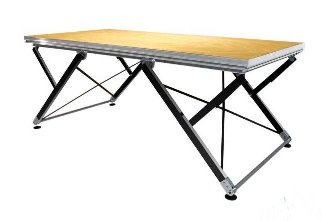 Praticable de scène indoor 2x1m à ciseaux – Hauteur 20cm à 1m