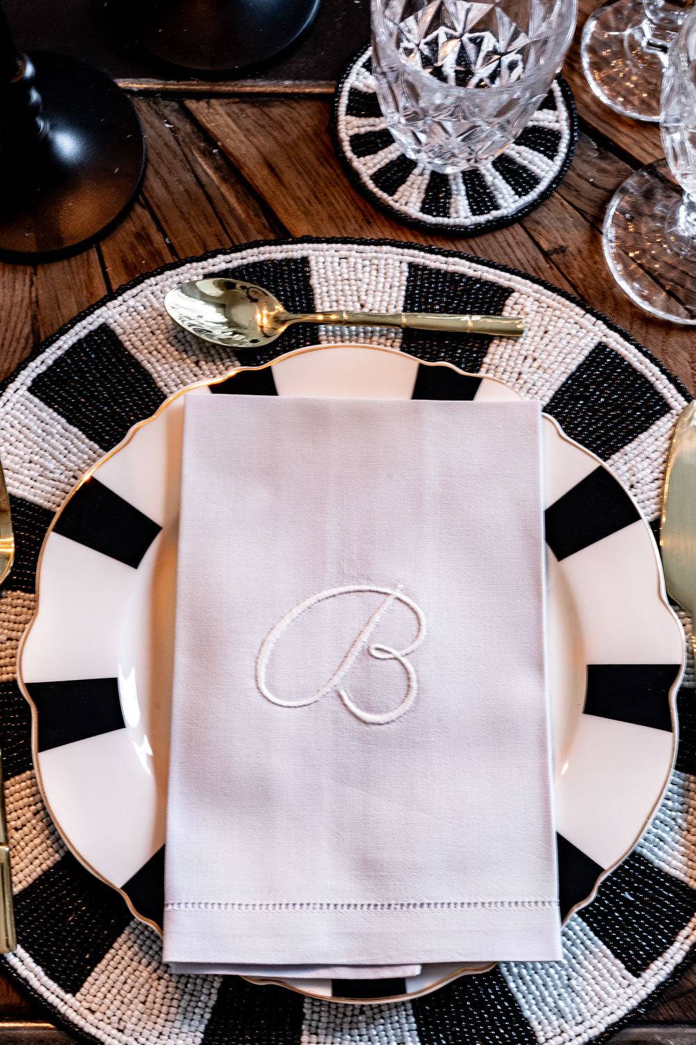Serviette en coton avec détail ournet initiale B