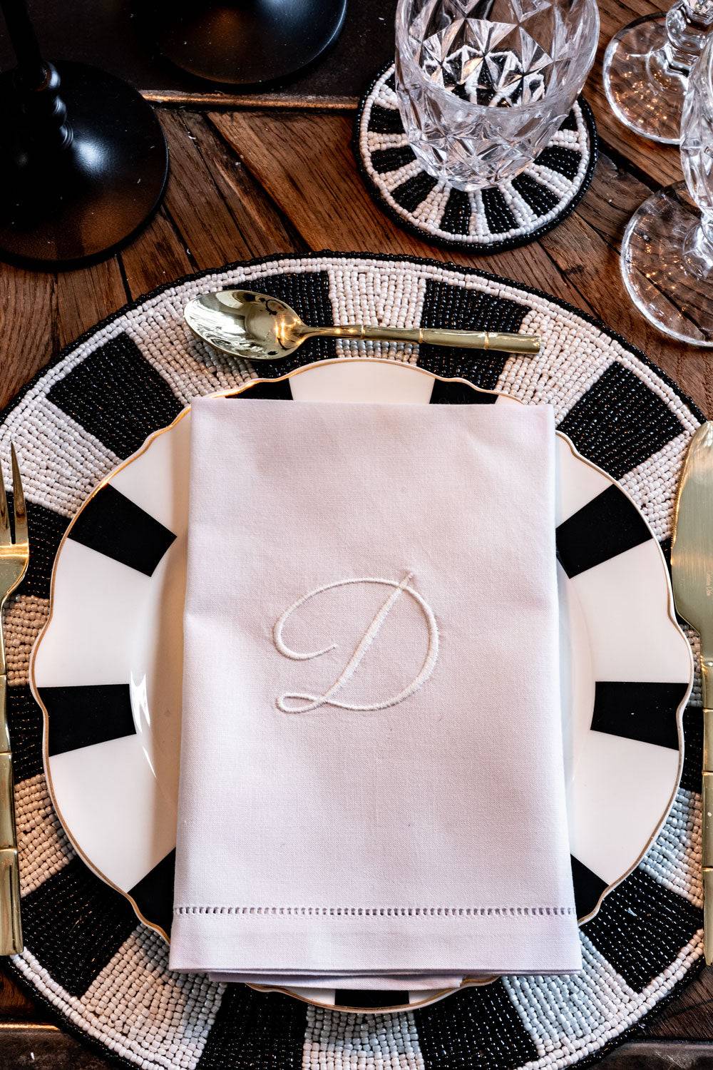 Serviette en coton avec détail ourlet initiale D